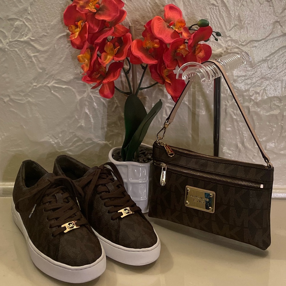 Michael Kors Signature Keaton PVC Sneakers (Pre-owned)